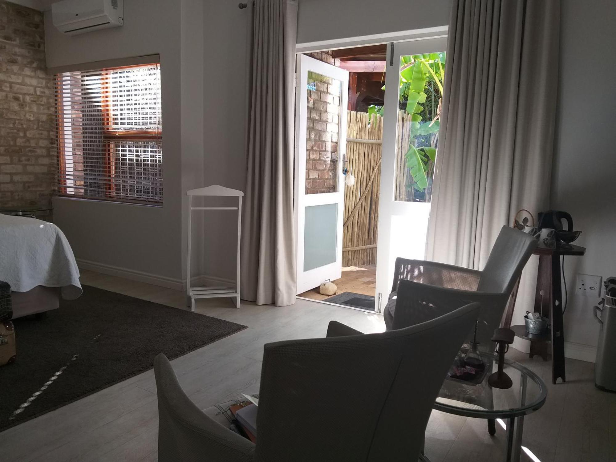 Earthbound Guest House Oudtshoorn Exterior photo