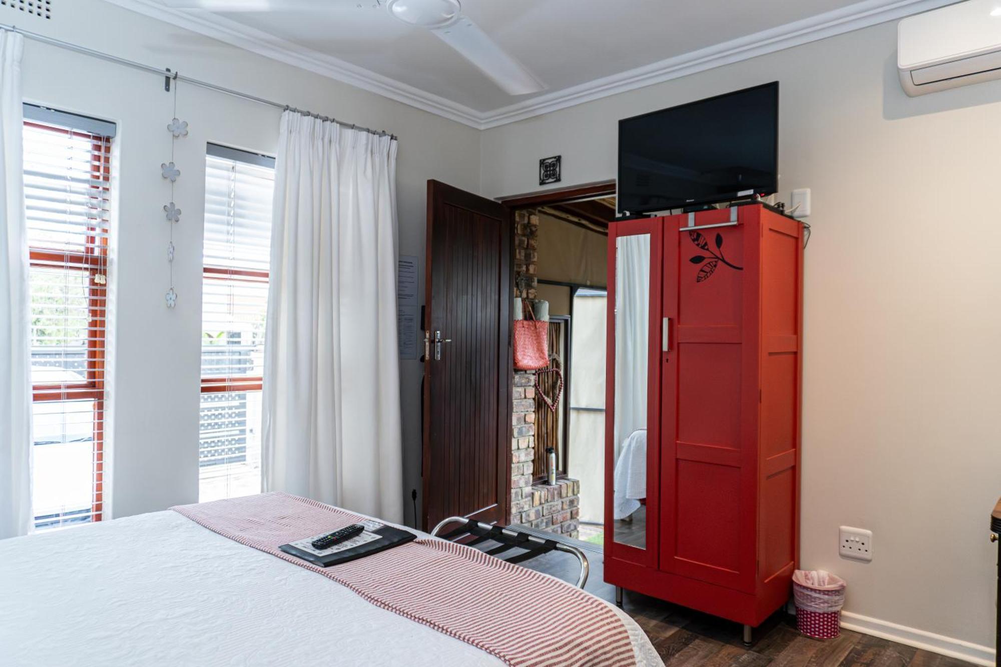 Earthbound Guest House Oudtshoorn Exterior photo